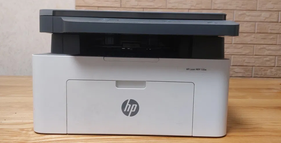 HP Laser MFP 135w HP Laser MFP 135w